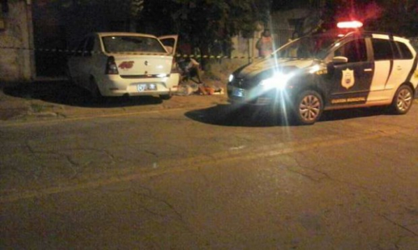 Homem é morto ao lado de carro em São José dos Pinhais - Bem Parana