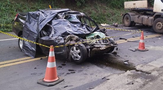 Tragédia na BR 277: acidente mata oito e fere 30 - Tásabendo