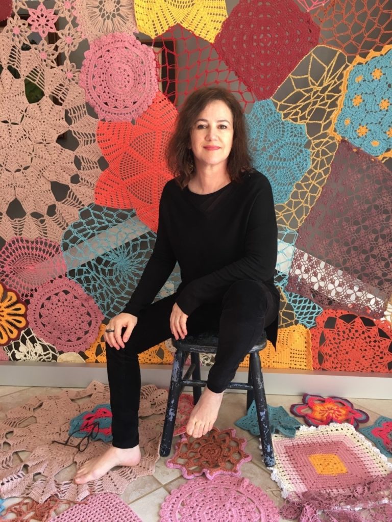 Leila Alberti, idealizadora do projeto A Casa de Todos, quer aproximar público, artistas e a arte, em espaço de grande circulação e acesso gratuito. Foto Lorenzo Molossi