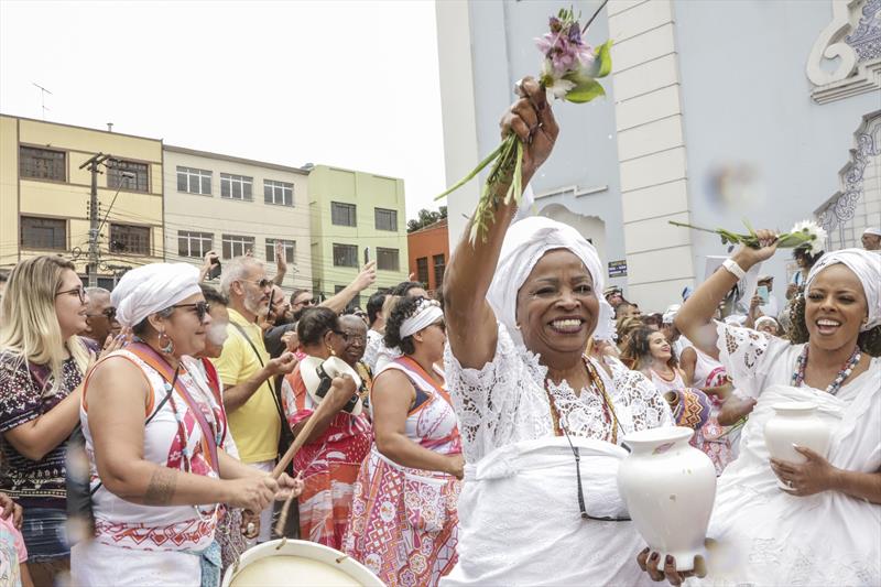 Prefeitura de Curitiba comemorando o dia da consciência negra. 👀 : r/brasil