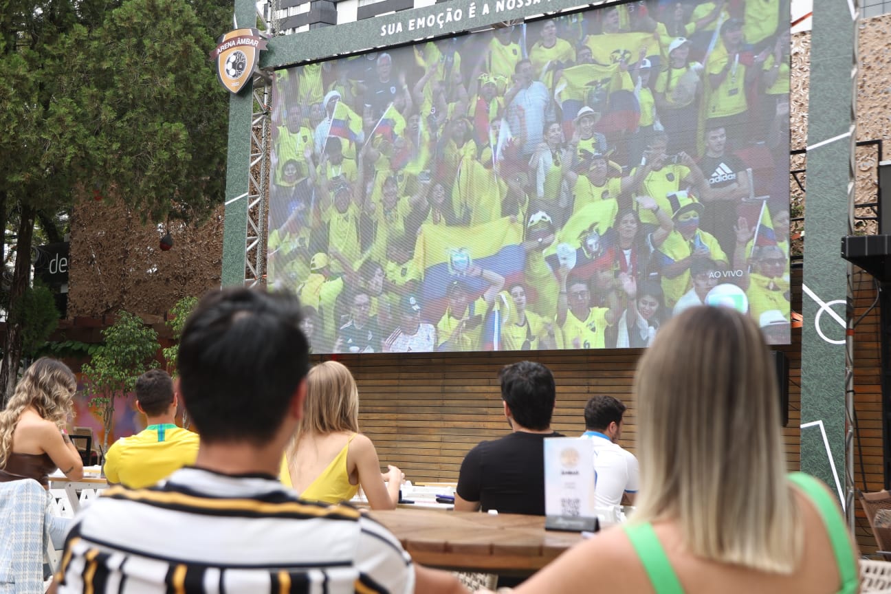 Copa do Mundo 2022: Lugares para assistir os jogos em Curitiba - O Que  Fazer Curitiba