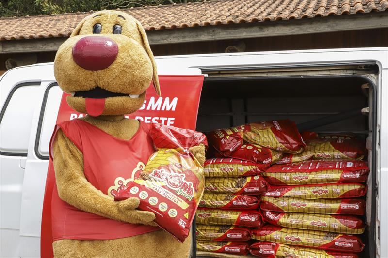 Secretaria de Esportes realiza doação de alimentos para o Ceaca – Prefeitura de Xaxim
