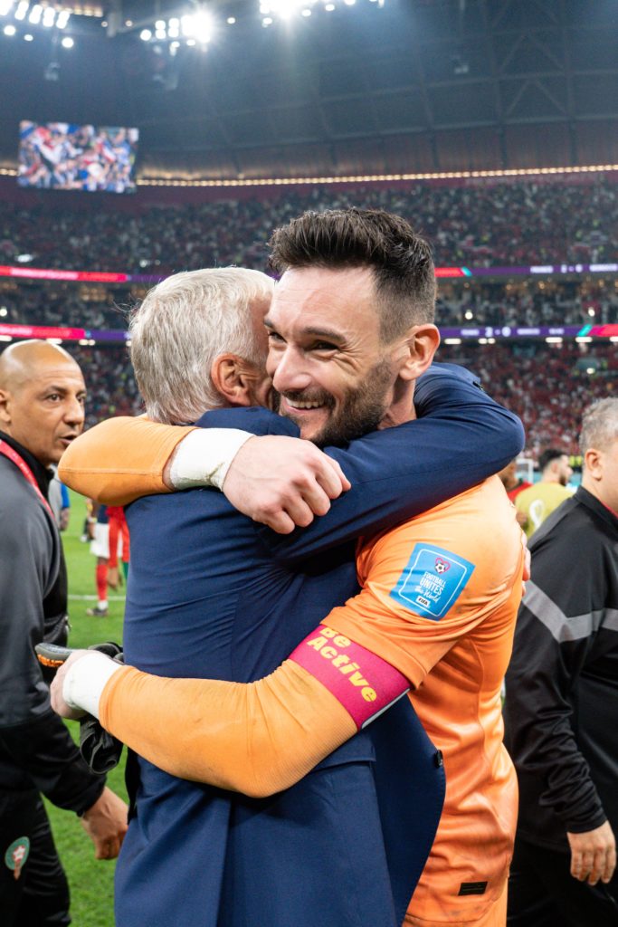 Campeão, francês Hugo Lloris é o quarto goleiro a levantar a taça