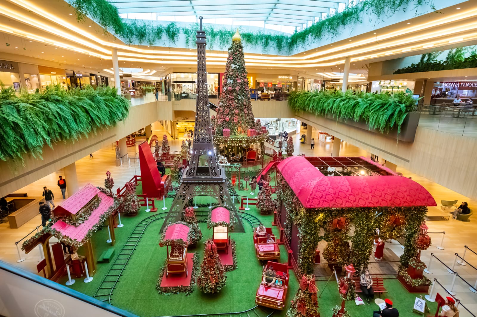 Shopping de Curitiba amplia horário de funcionamento para o Natal - Bem  Paraná