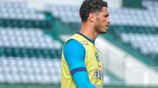 O zagueiro Márcio Silva, do Coritiba