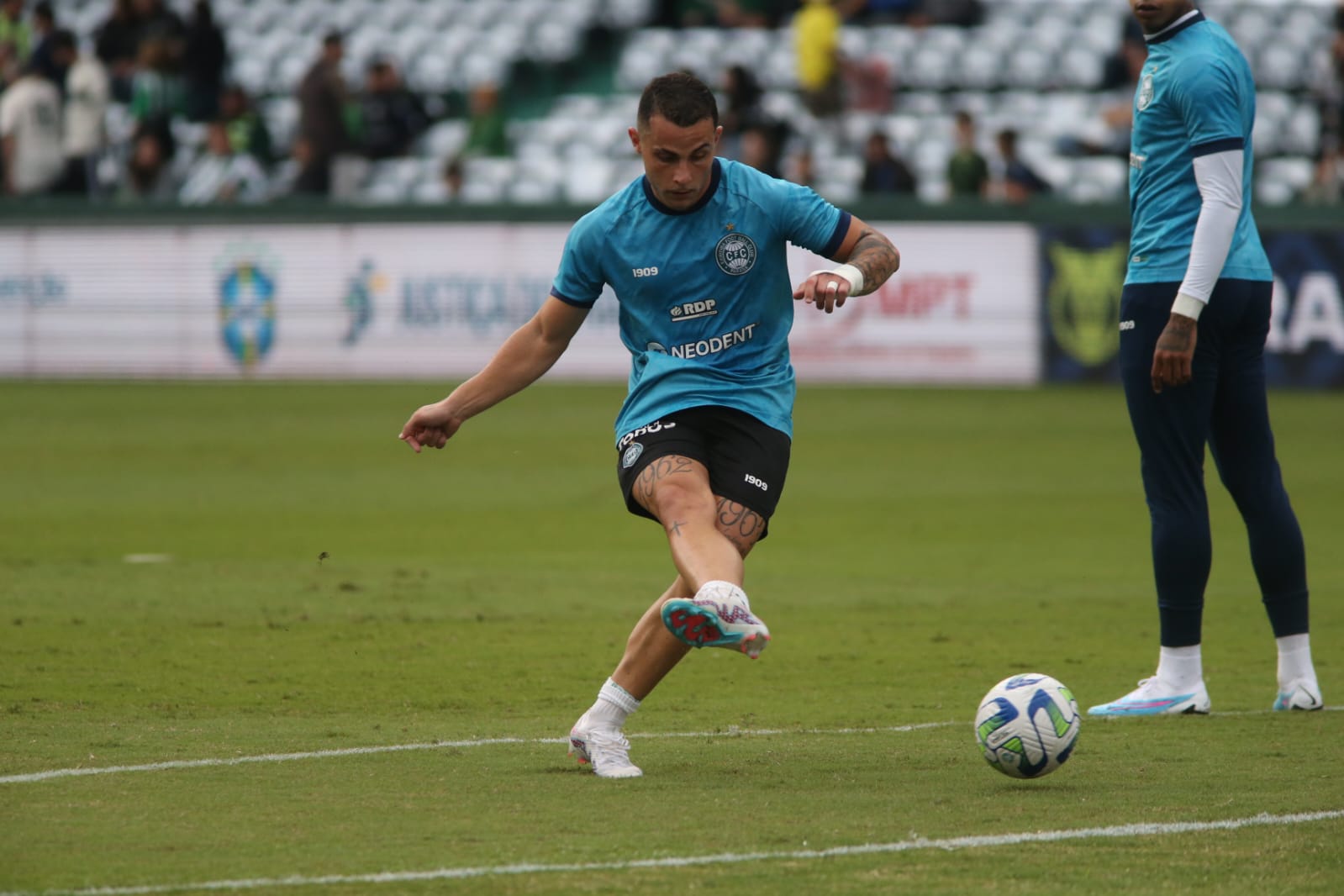 O volante Bruno Gomes em treino do Coritiba