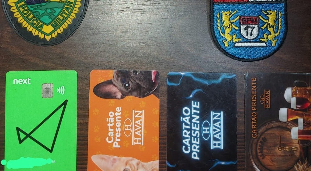 Homem tentou fazer compras no valor de R$ 5 mil com cartões clonados