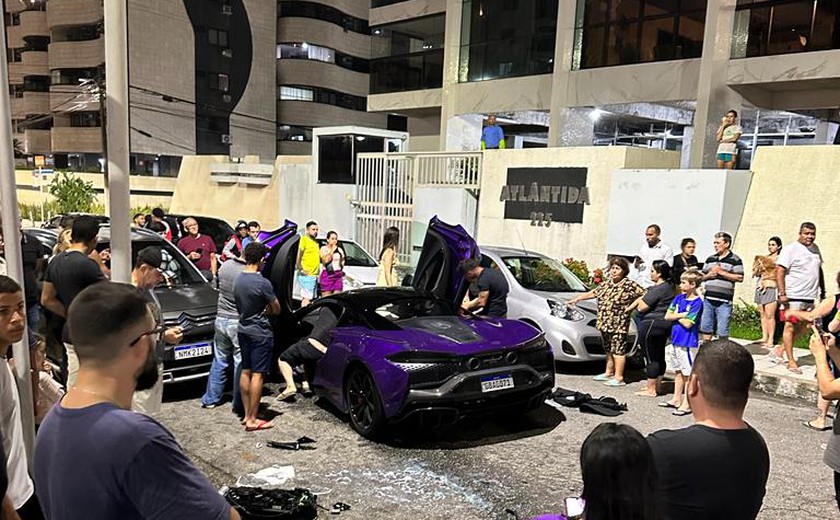 McLaren bate em carro popular