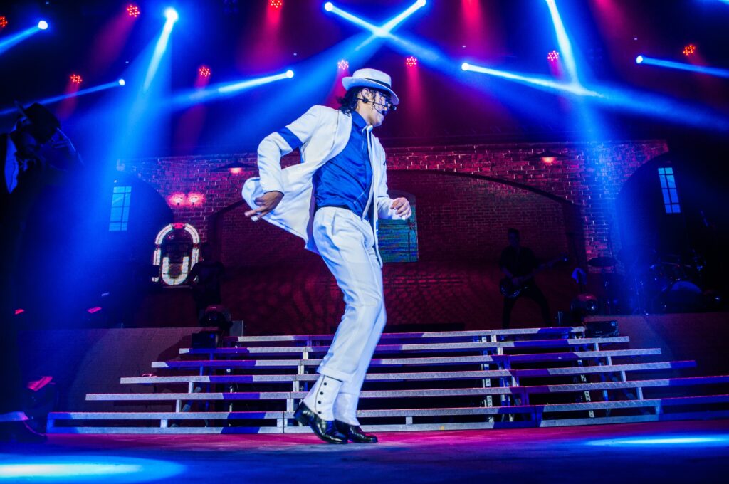 Rodrigo Teaser interpreta Michael Jackson