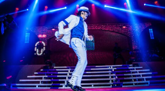 Rodrigo Teaser interpreta Michael Jackson