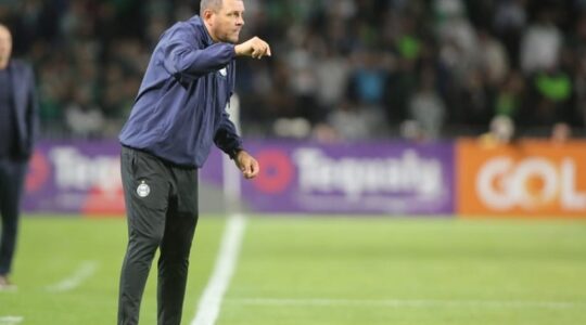 Thiago Kosloski pelo Coritiba