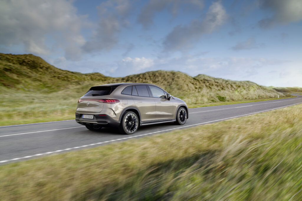 Mercedes-EQ. EQE SUV.