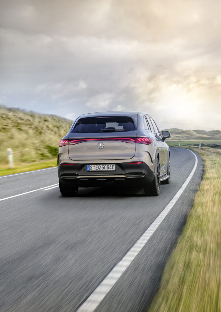 Mercedes-EQ. EQE SUV.