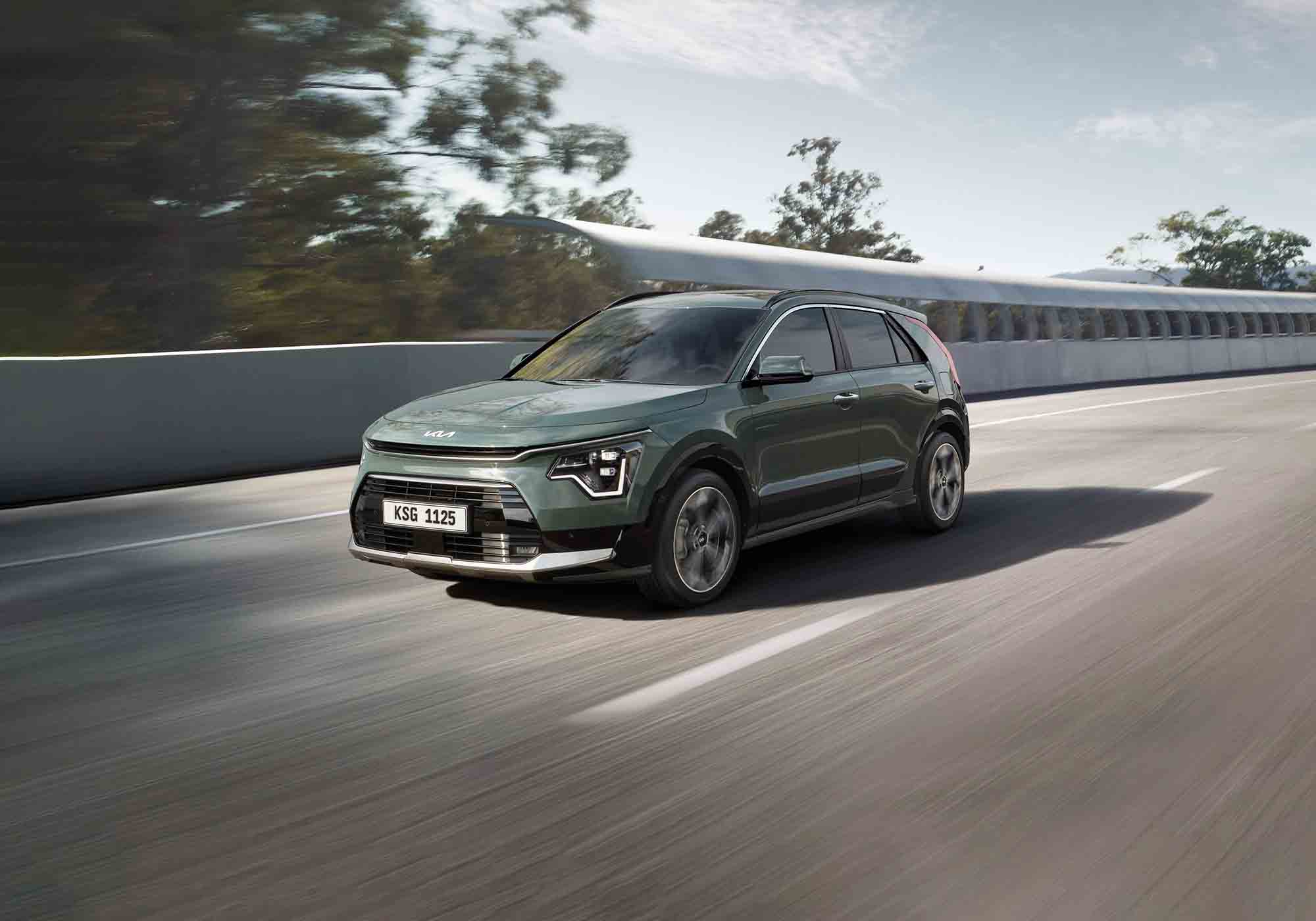 kia-niro-estrada-frente_bx