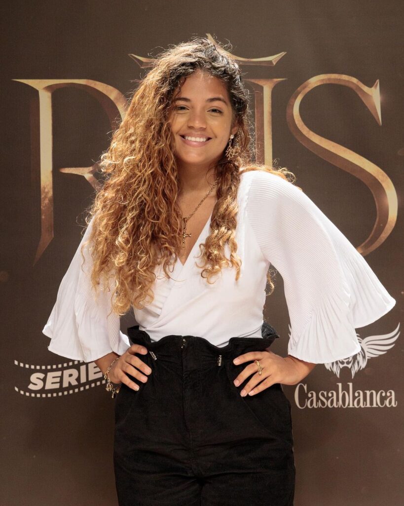 Esther-De-Oliveira