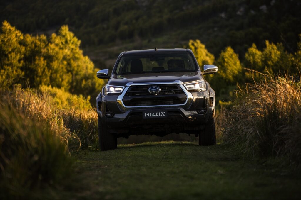 Hilux-SRX-Plus-2