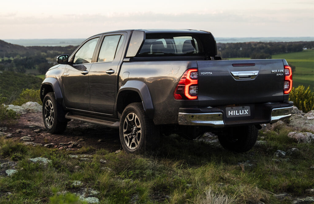 Hilux-SRX-Plus-4a-1