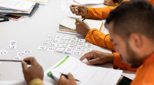 alfabetizacao em canteiro de obras mrv