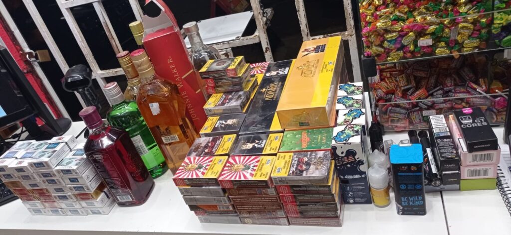 cigarros e bebidas aifu