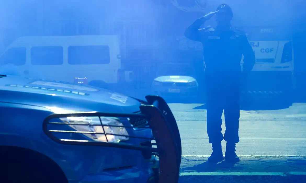 polícia