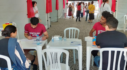 Dezembro Vermelho
