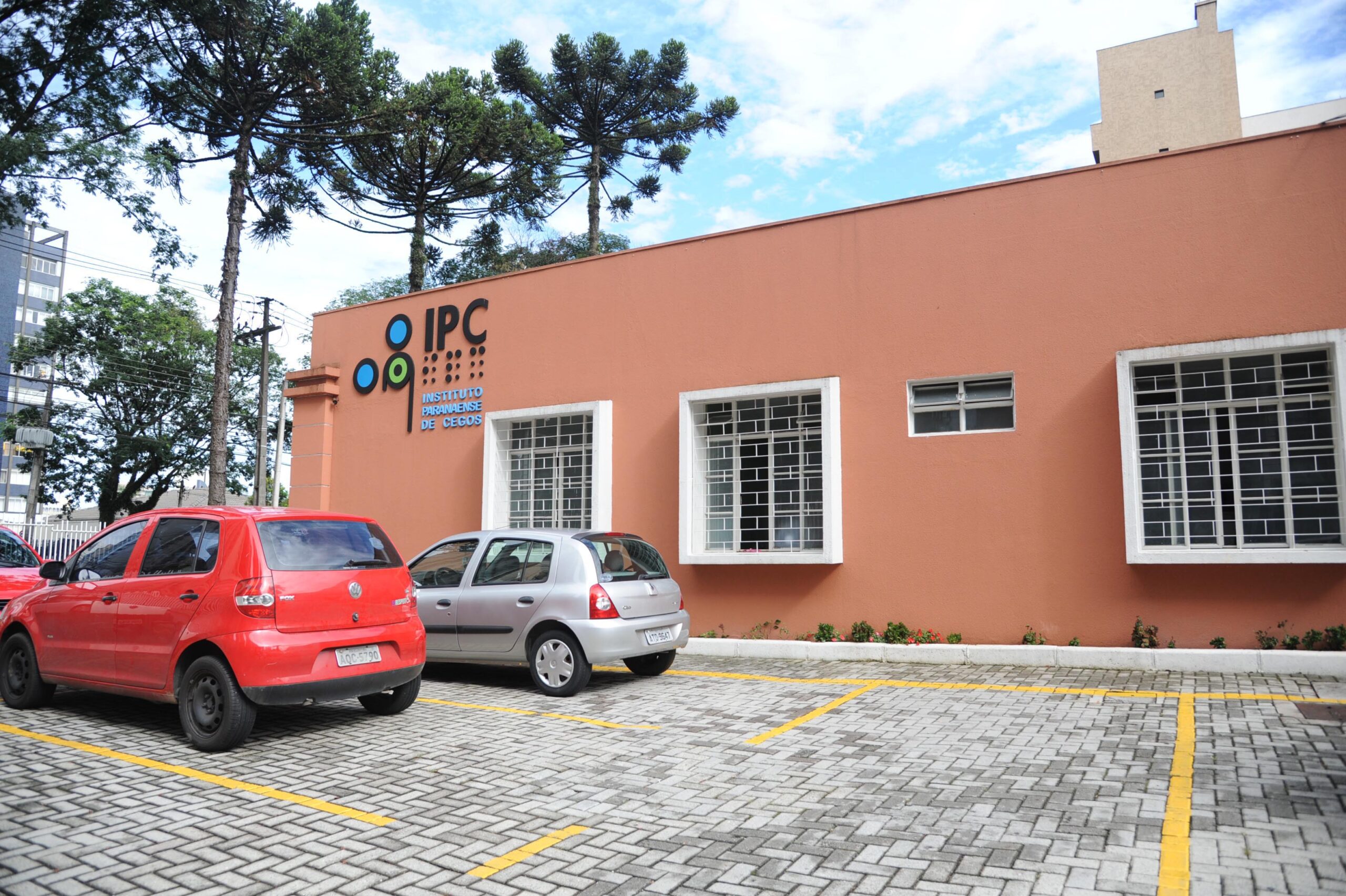 Instituto Paranaense de Cegos