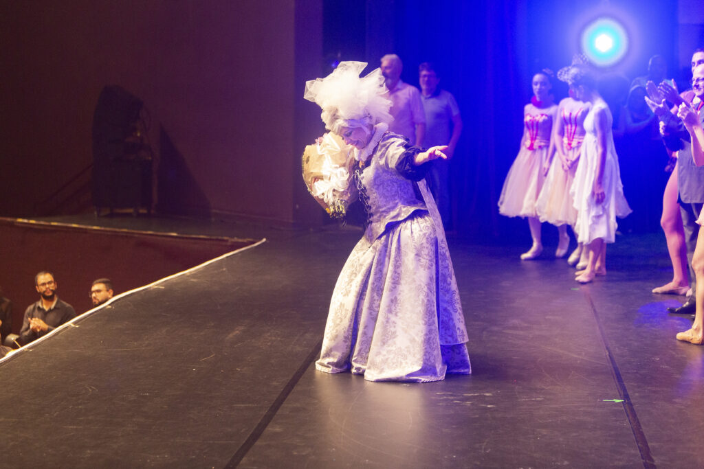 ana bailarina