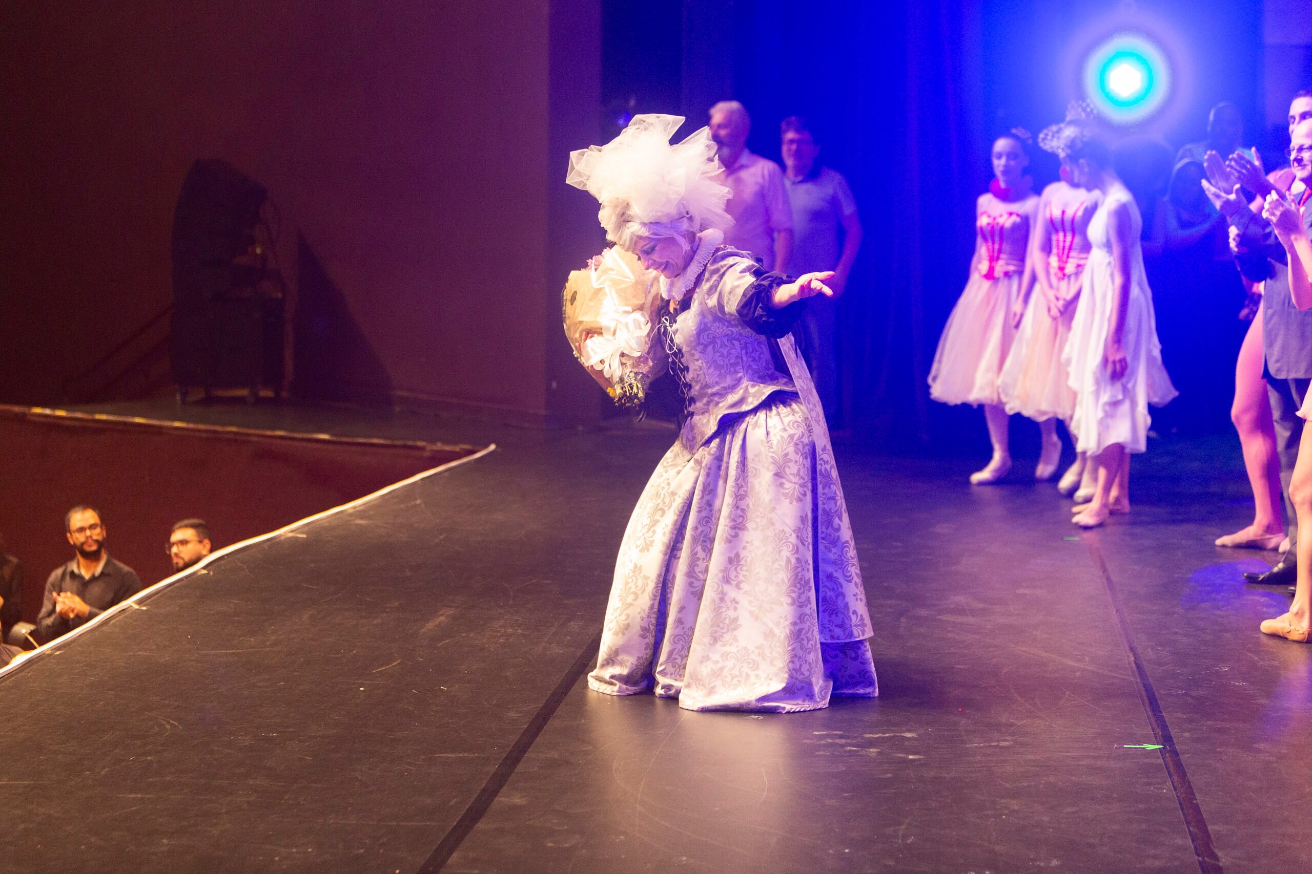ana bailarina