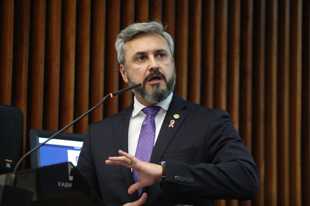 fabio oliveira censura traiano