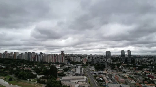 sabado nublado