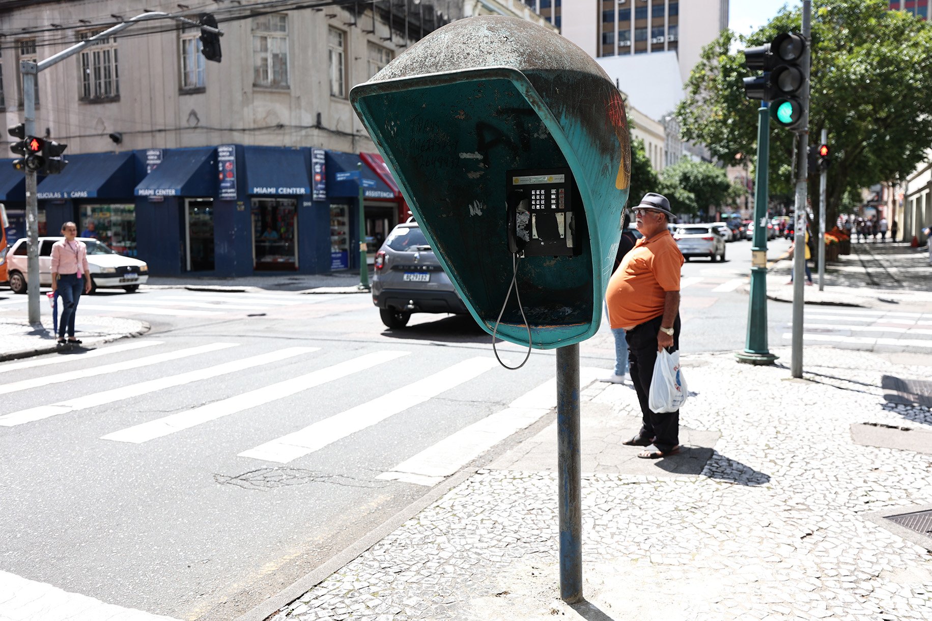 ORELHAO TELEFONE PUBLICO