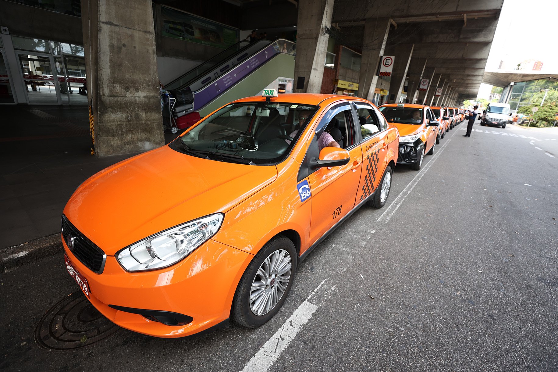 TAXI TAXISTAS