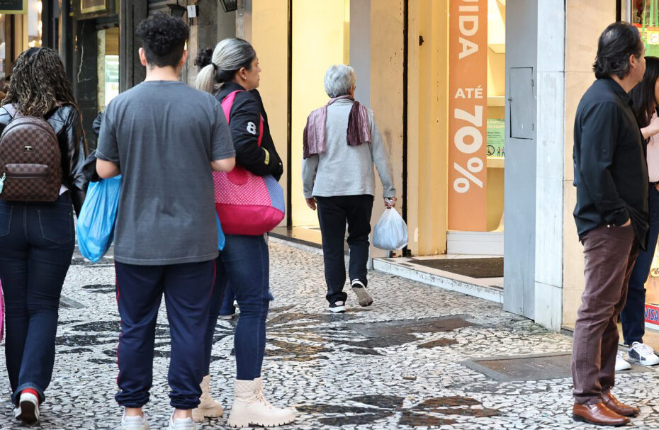 COMERCIO
