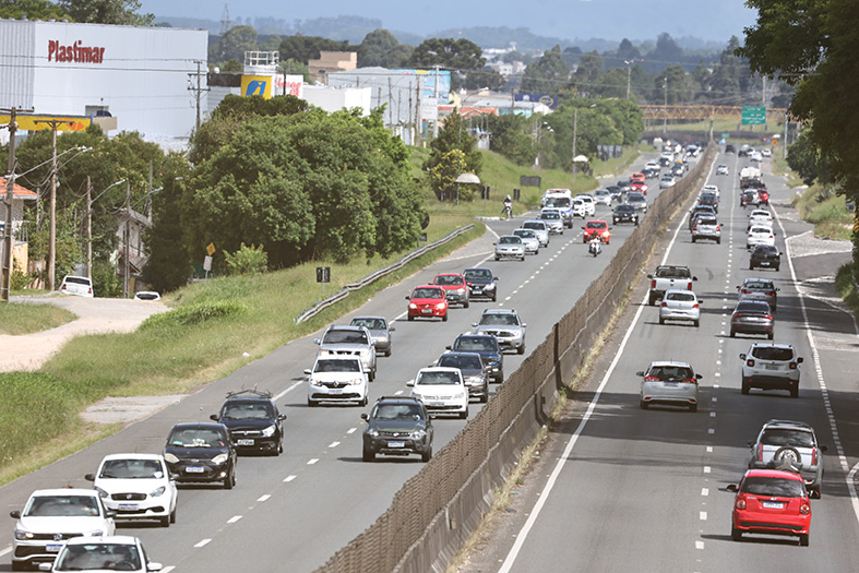 MOVIMENTO DA BR 277 ESTRADA