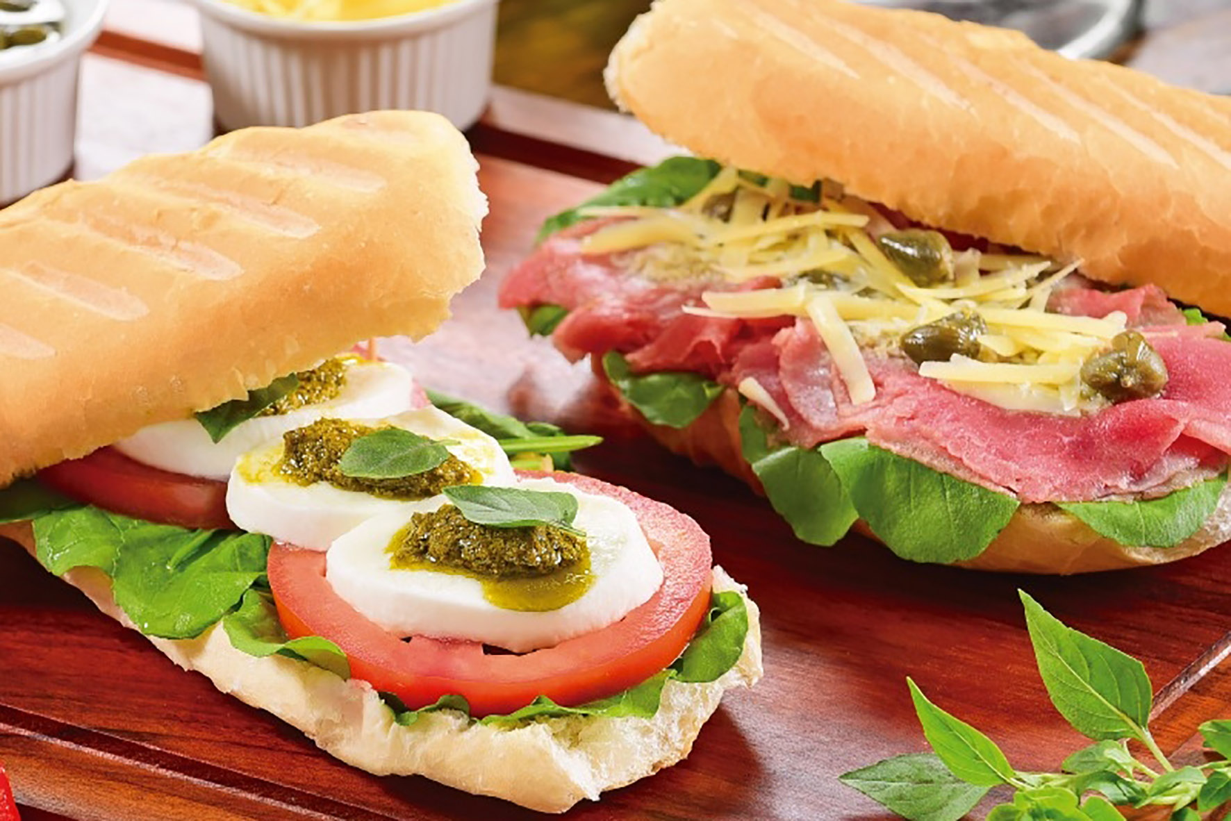 Sanduiches Caprese e Carpaccio – Au-Au Lanches – Foto Marcelo Krelling (1)