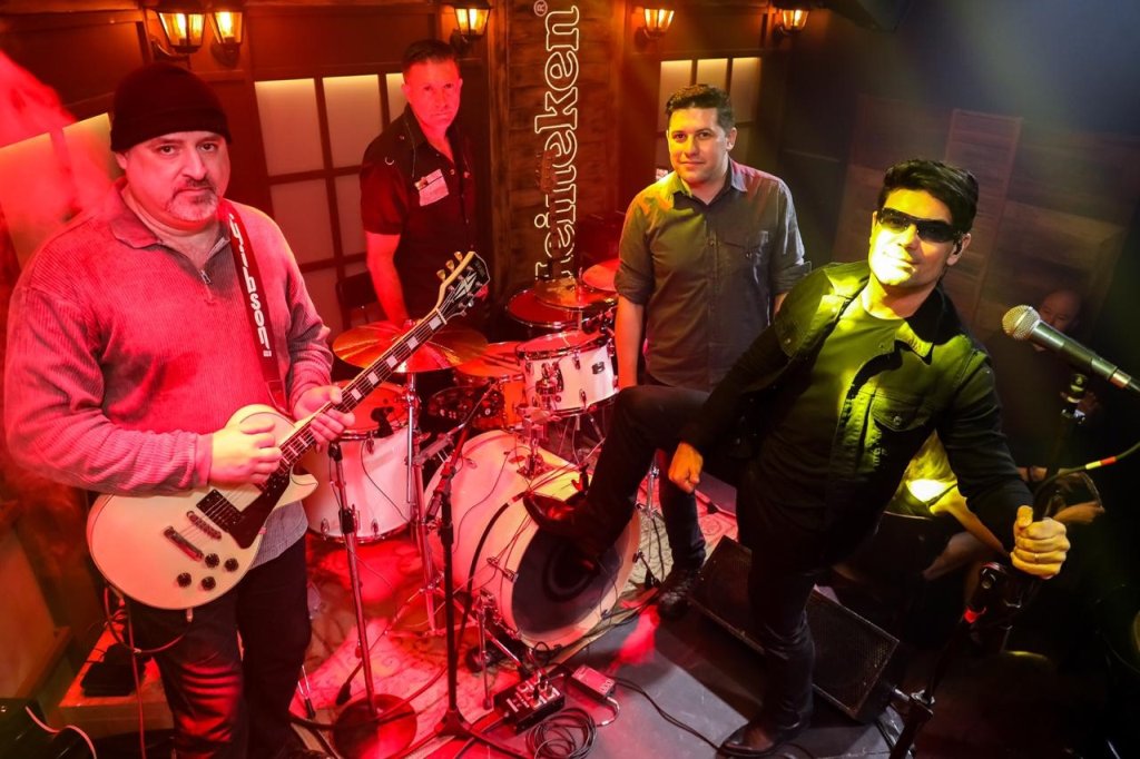 U2 Irish – Sheridans – foto Leo Karan