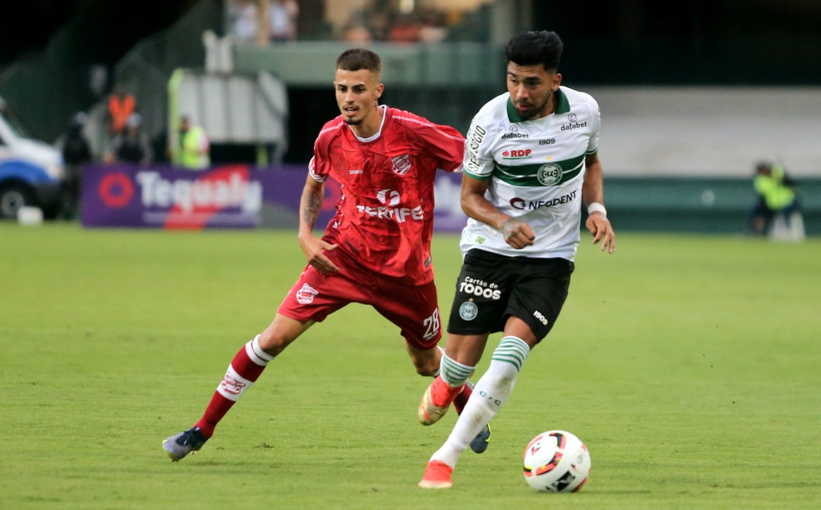 Marcelino Moreno, do Coritiba, enfrenta o Rio Branco