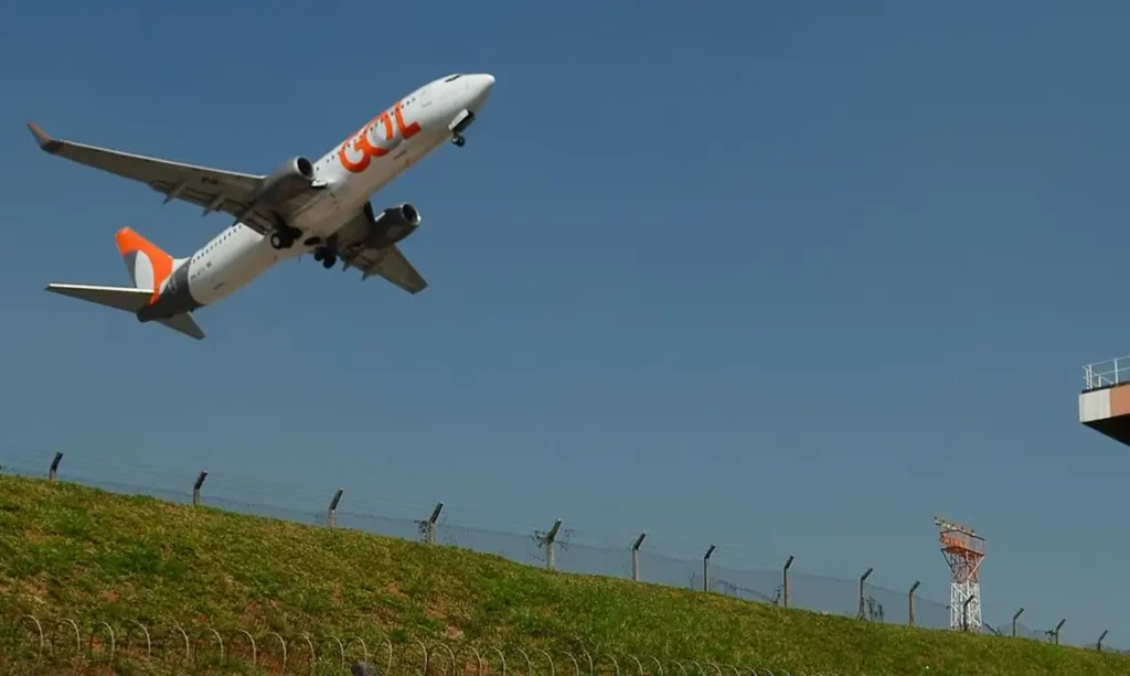 aviao_decola_no_aeroporto_de_congonhas_abr_010819196625330