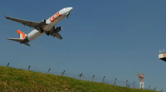 aviao_decola_no_aeroporto_de_congonhas_abr_010819196625330