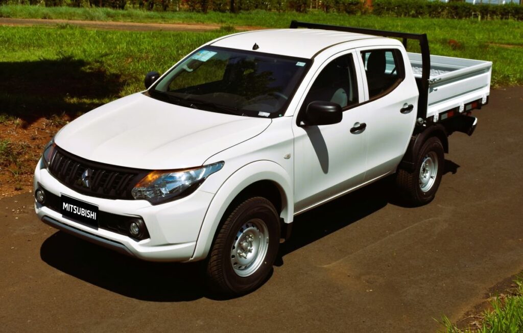 mitsubishil200tritoncacambaaco-1.jpg__1200.0x764.0_q85_subsampling-2-1