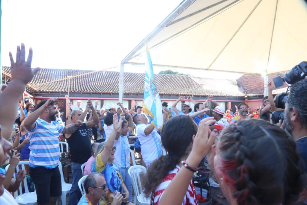 12leoes02