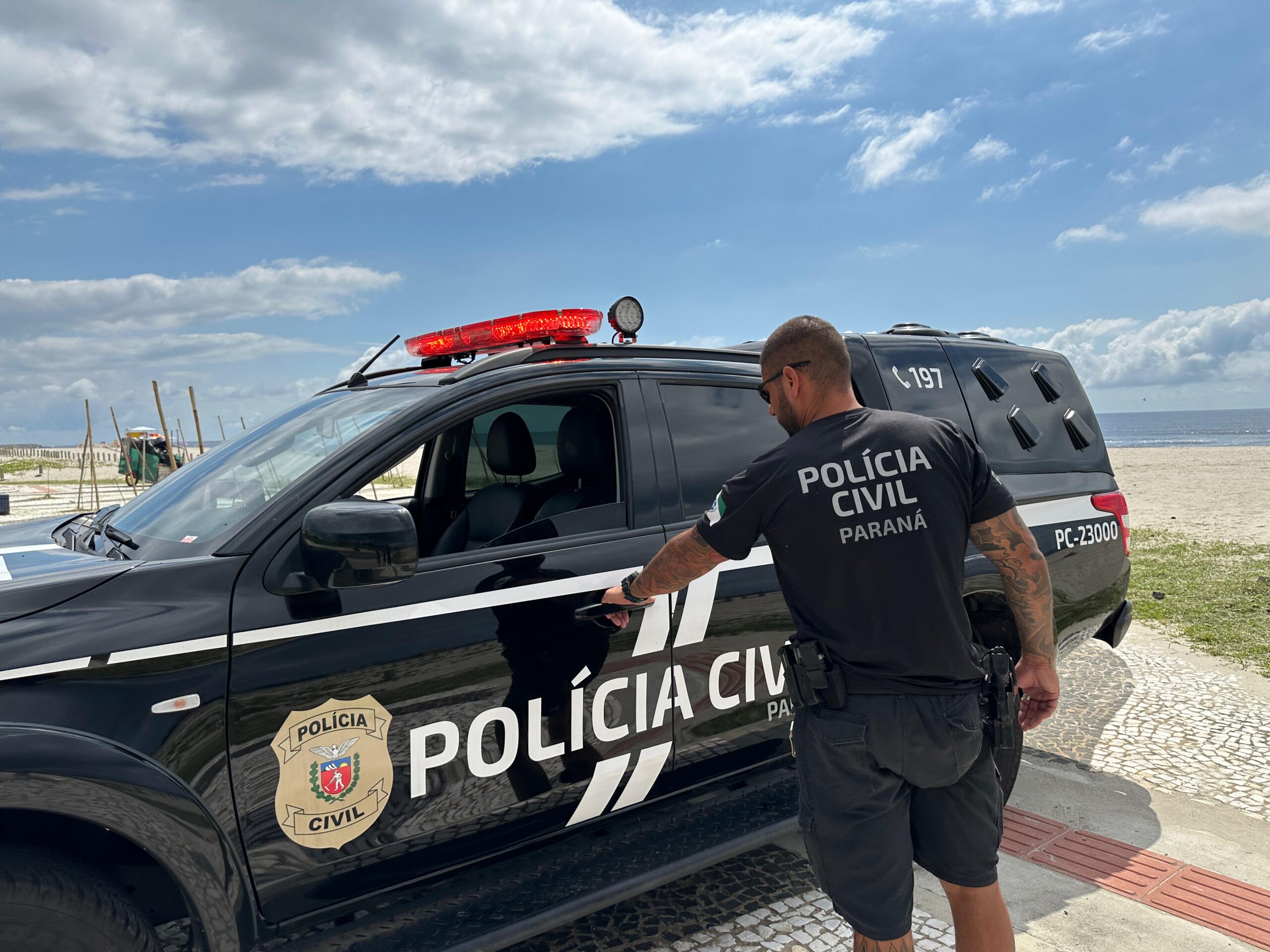 15policia2
