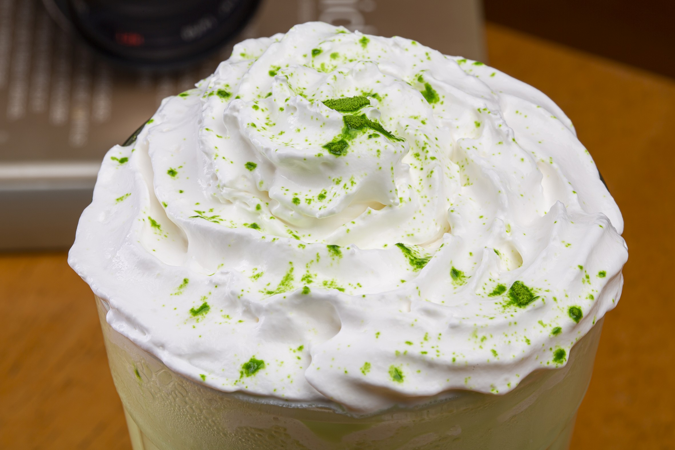 Cookie Stories milkshake matcha – espuma – foto por Ebraim Martini
