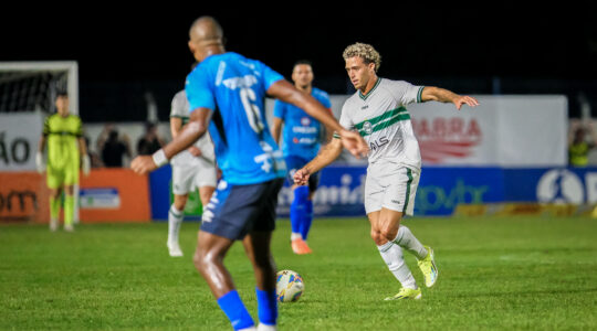 Figueiredo, do Coritiba, enfrenta o Azuriz