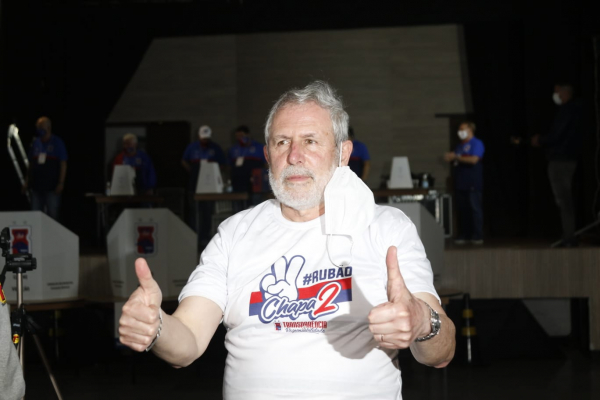 Rubão, presidente do Paraná Clube