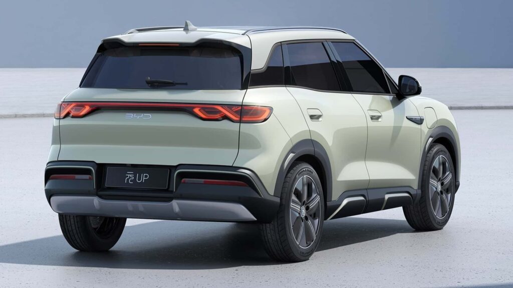 byd-yuan-up-02.jpg__1920.0x1080.0_q85_subsampling-2