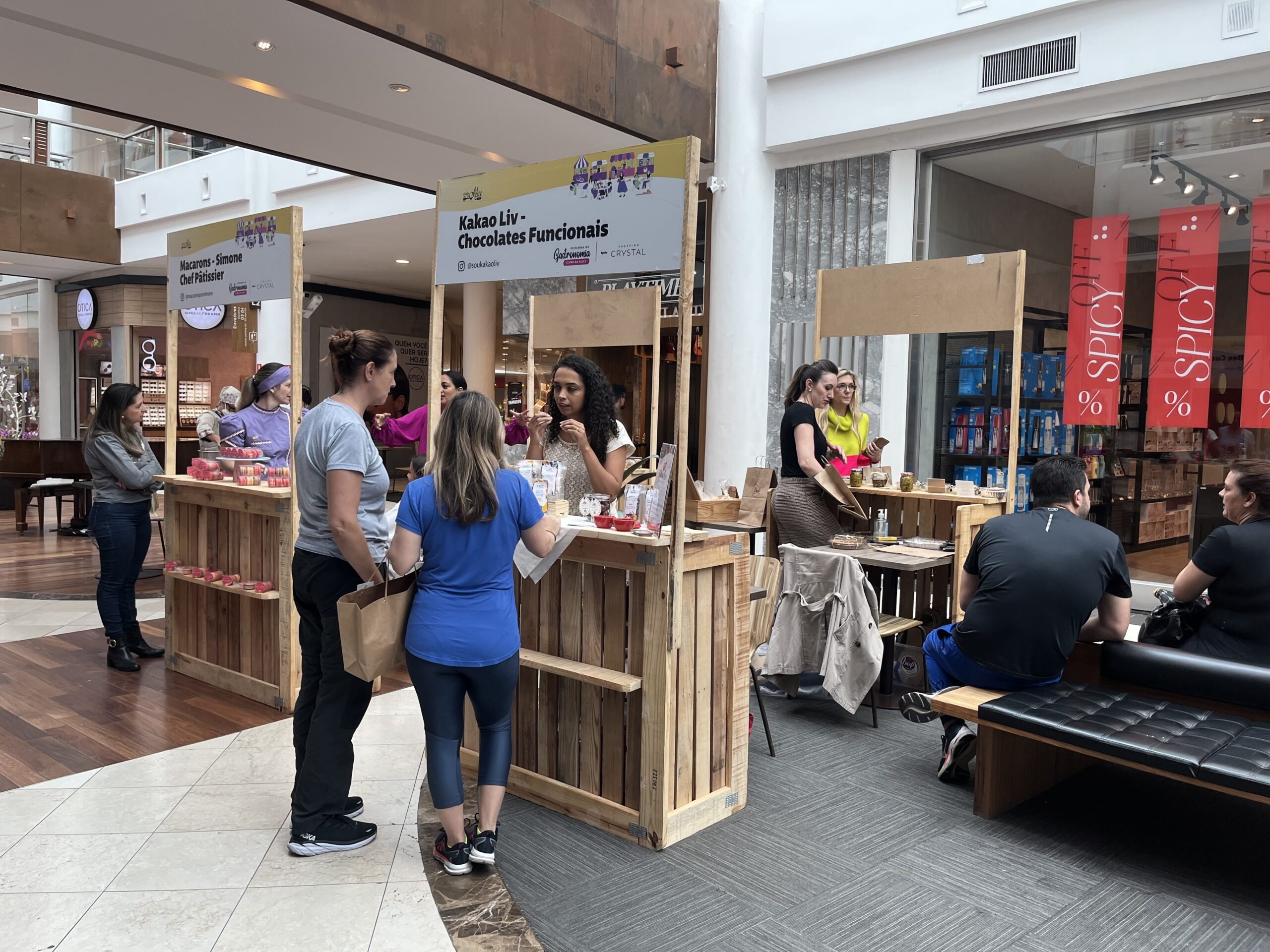 feira crystal