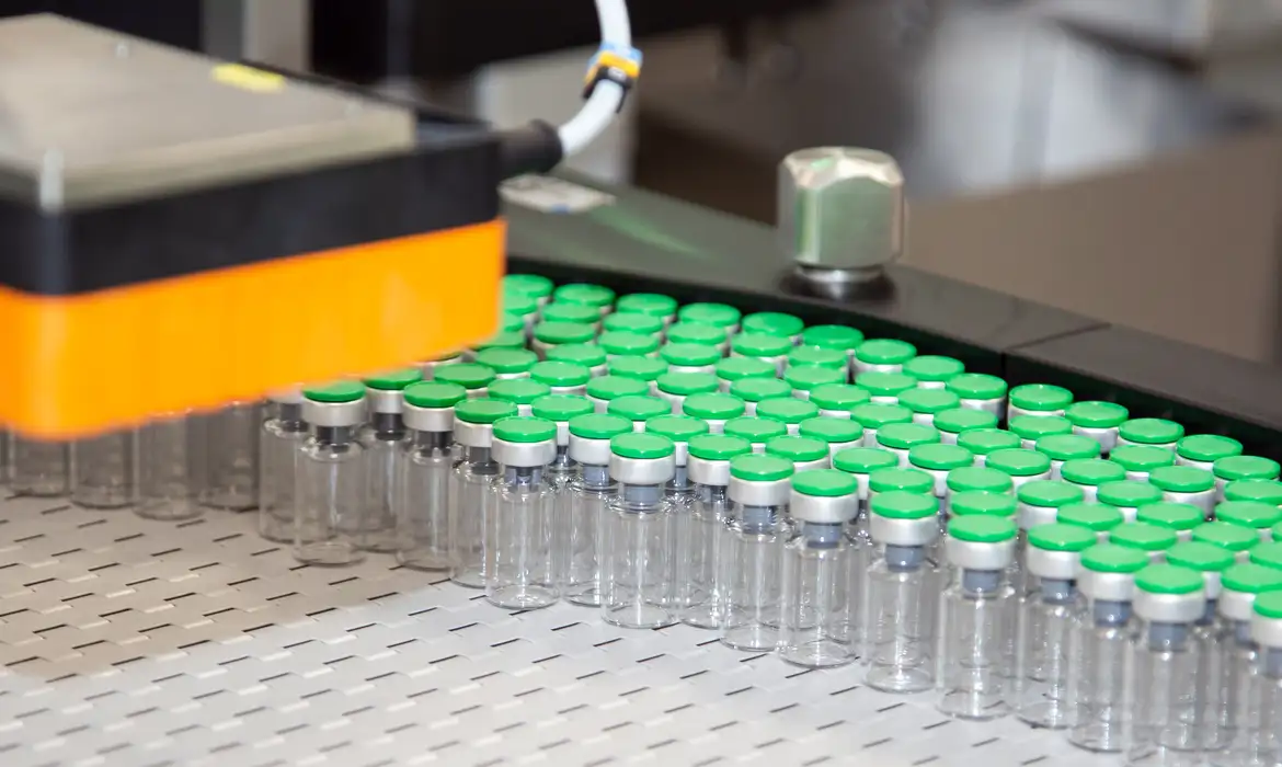 images-aa-vaccine_production-_singen_1_2