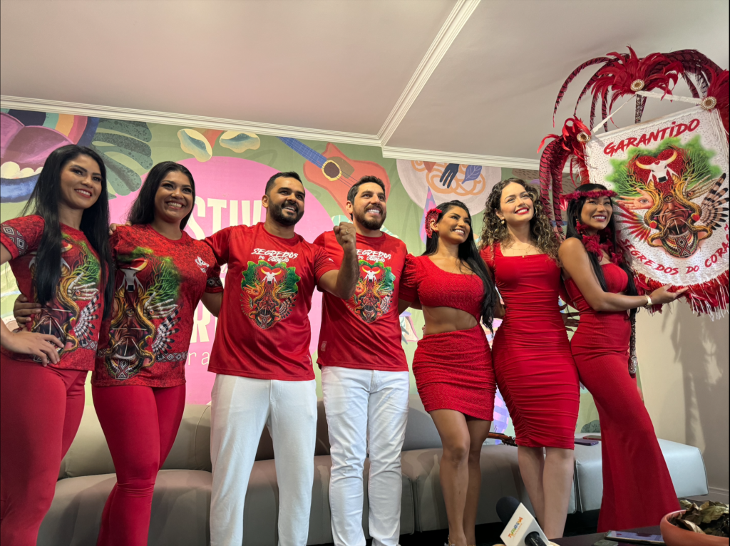 Auto-do-Boi-Garantido-na-coletiva-do-Festival-de-Teatro