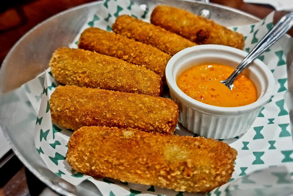 Croquete-de-peixe-do-Bar-Nacional-foto-Cauby-Ross